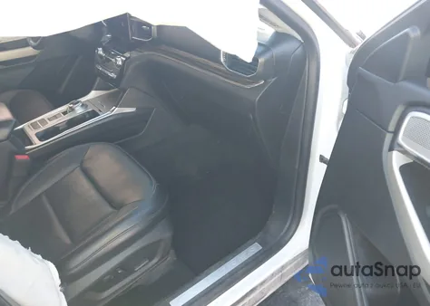 2021 Ford Explorer Limited z USA, uszkodzony, nr VIN 1FMSK7FH8MGB33672